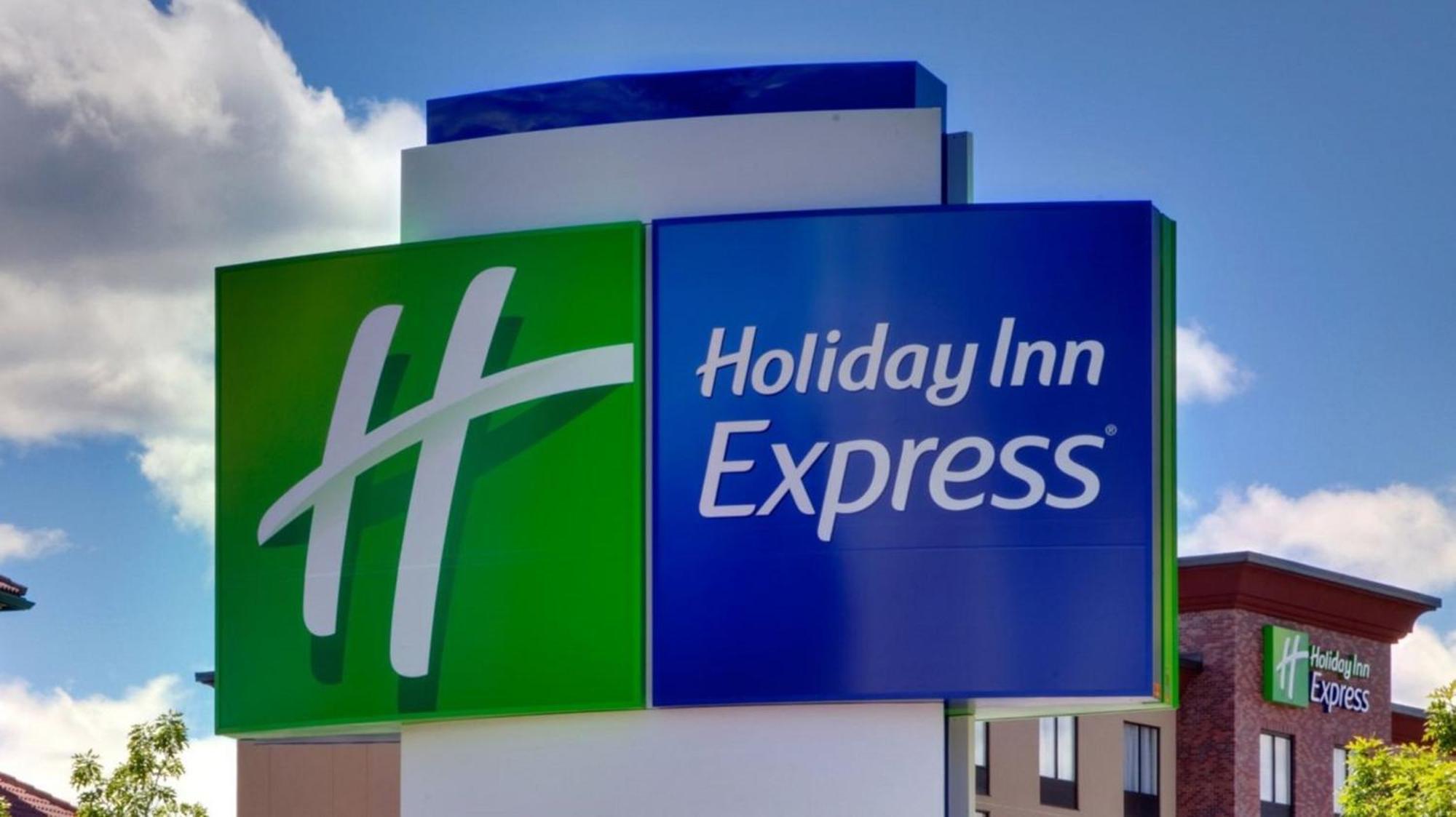 Holiday Inn Express Savannah - Gateway By Ihg Eksteriør bilde